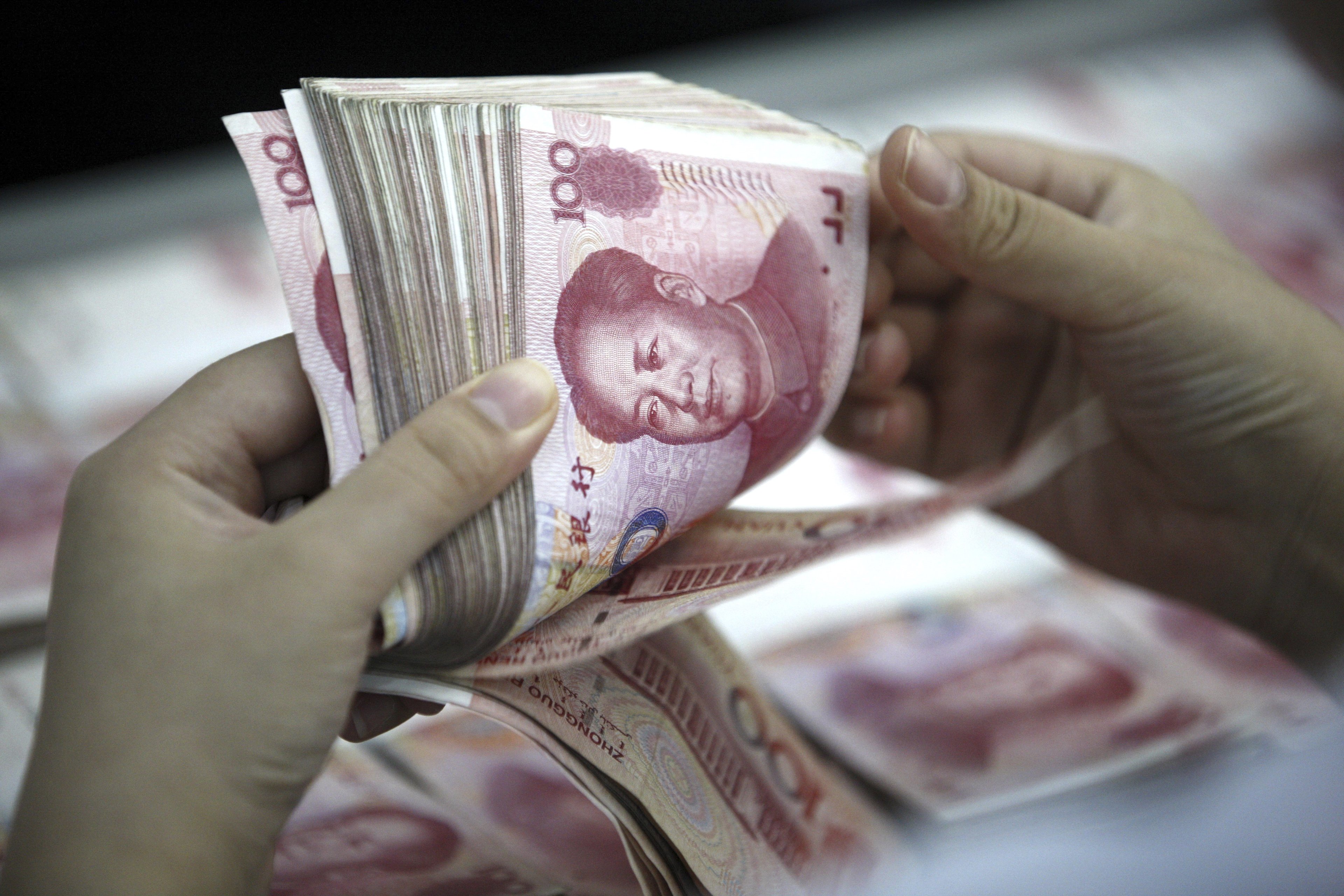 China limita dívidas de governos locais a US$ 2,5 trilhões