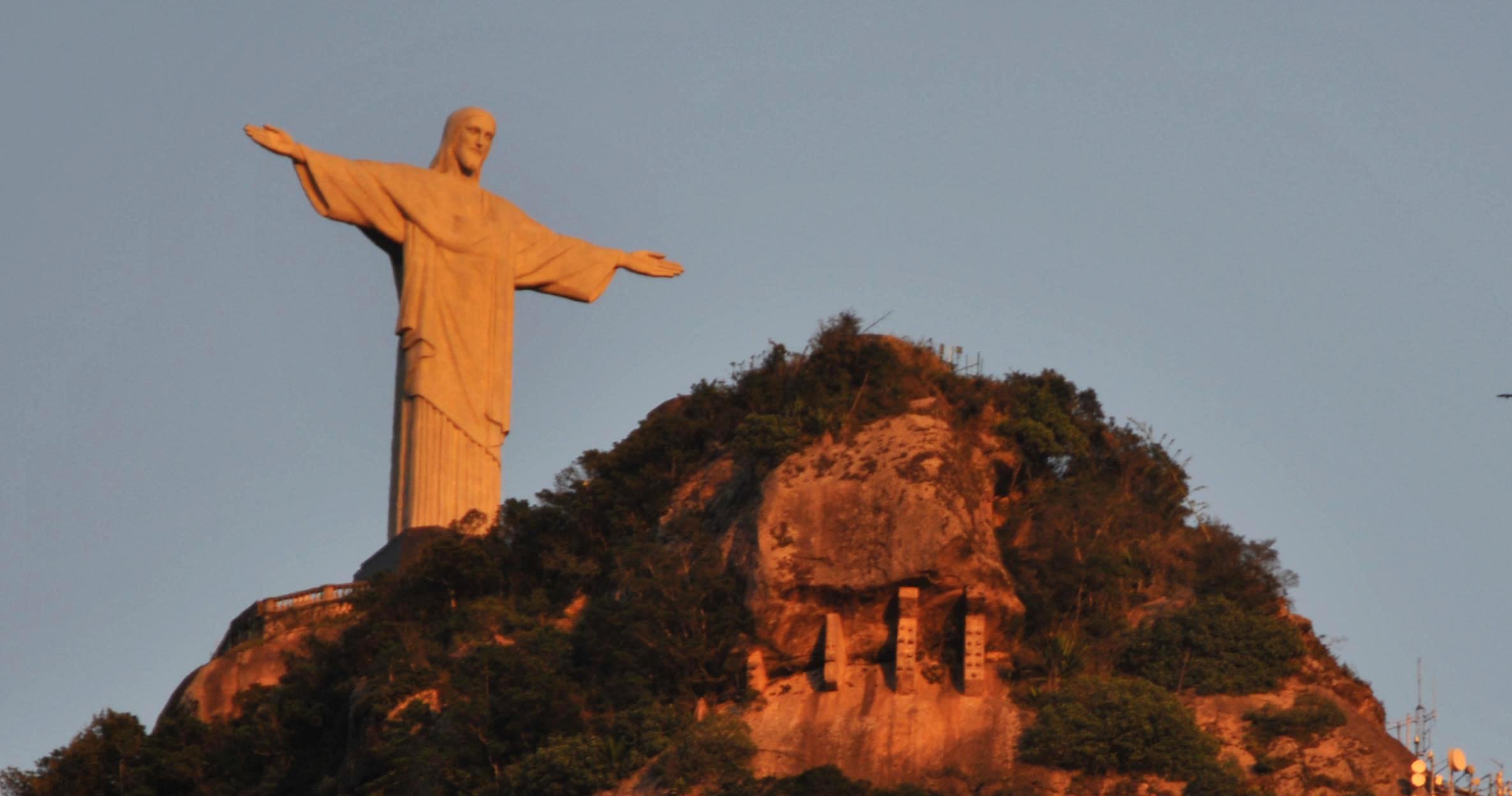 AMANHECER NO RIO.