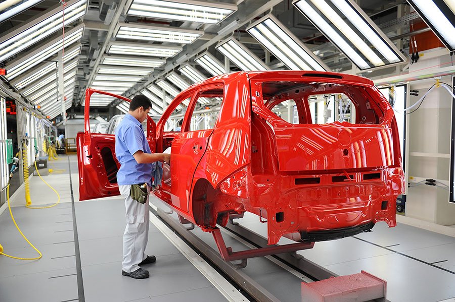 Volkswagen promove novo corte na produção de veículos em SP e no PR