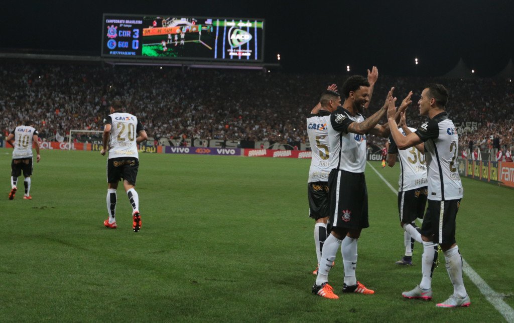 Sempre que recebeu o Goiás em Itaquera, Corinthians venceu