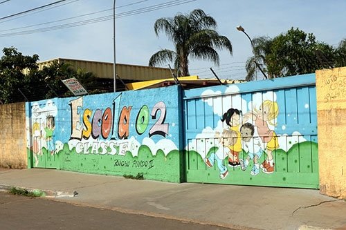 As meninas estão mudando a escola