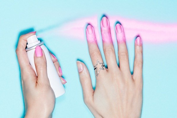 A broken nail. Lack of vitamins and calcium in the body.
