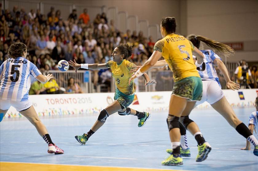 Seleção feminina encerra último período de preparação no Brasil