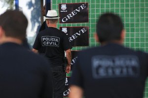 Em greve, policiais do DF param investigação de 250 mil ocorrências