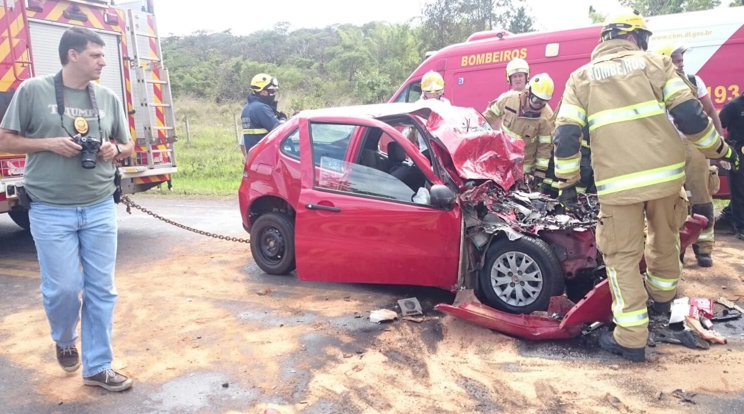 Motorista Morre Após Bater De Frente Com ônibus | Metrópoles