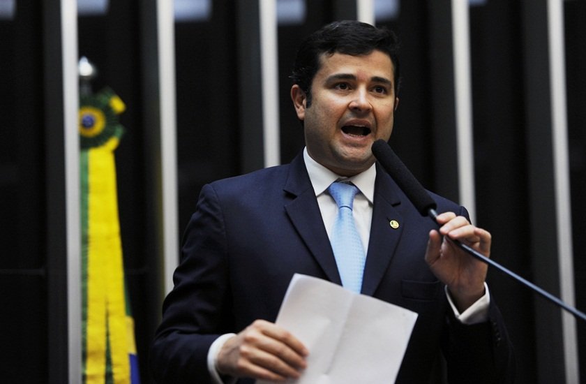 Deputado de Pernambuco repete sucesso de Garotinho nas urnas
