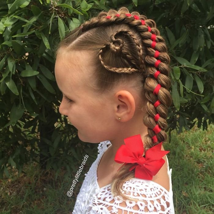 Atriz faz tranças estilizadas na filha de 1 ano e é criticada nas redes  sociais. Afinal, criança pode usar box braids? - Revista Crescer, Educação