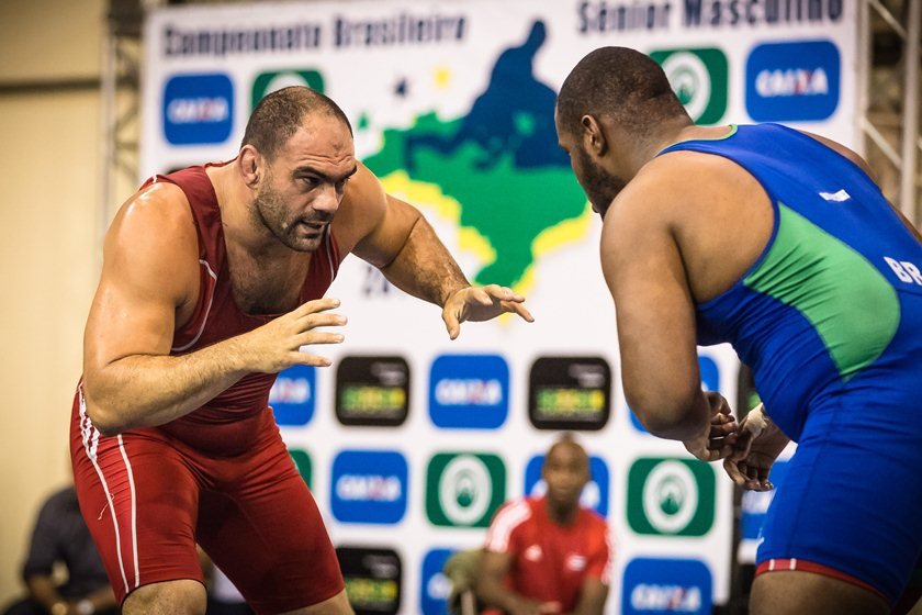 Wrestling: quais as diferenças entre luta livre e greco-romana?