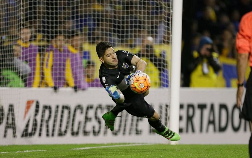 Como os jogadores do Boca Juniors batem pênaltis?