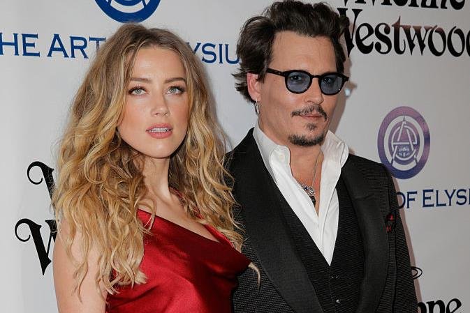 Amber Heard não tem dinheiro para pagar US$ 10 milhões a Johnny Depp, diz advogada