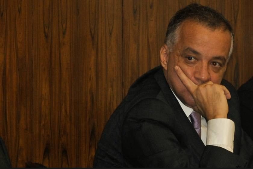 Resultado de imagem para Ministro do STJ manda prender Carlinhos Cachoeira