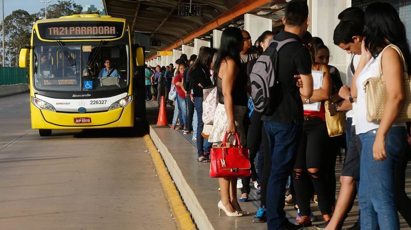 Situação do transporte público em Brasília. – Brasília(DF), 24/02/2016