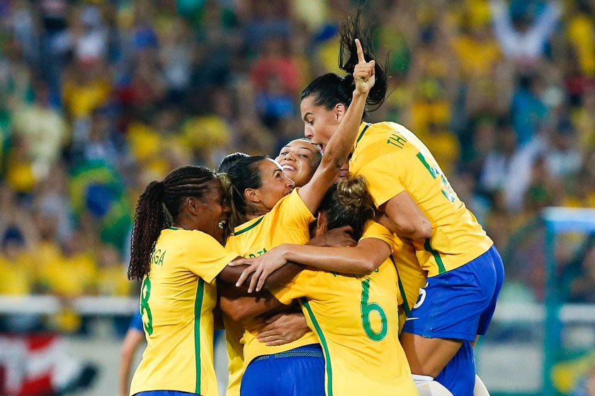 Brasil derrota Suécia por 5 a 1 e futebol feminino garante classificação