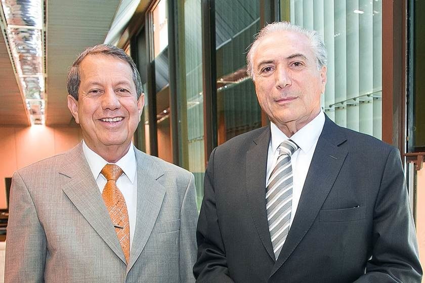 Serra suspende passaportes diplomáticos de R.R. Soares e ...