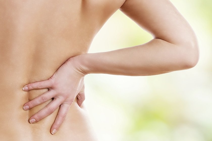 costas mulher osteoporose dor