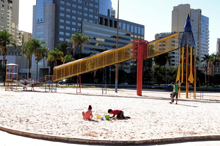 Resultado de imagem para parque ana lidia