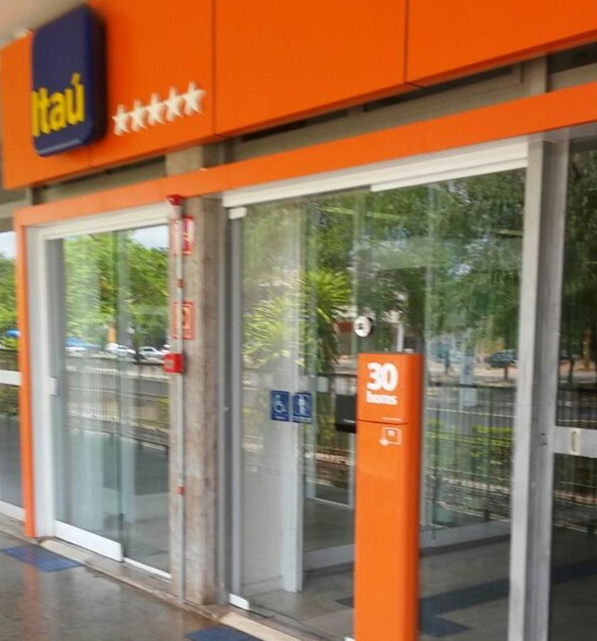Itaú fachada