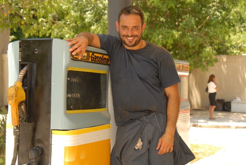 Modelo acusa ator Hugo Gross de ter mandado espancála Metrópoles