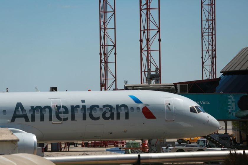 American Airlines tem lucro líquido de US$ 19 milhões no 4º trimestre,  queda de 97,6%, Empresas