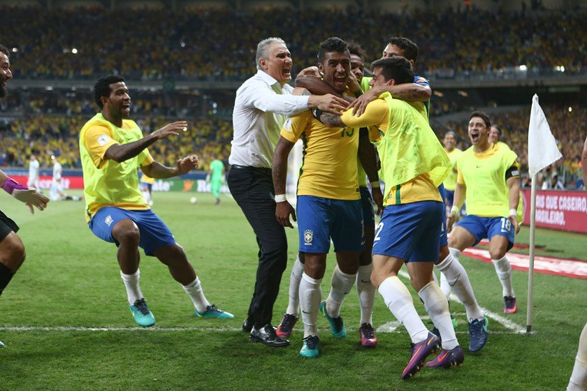 imagem colorida seleção brasileira futebol gol