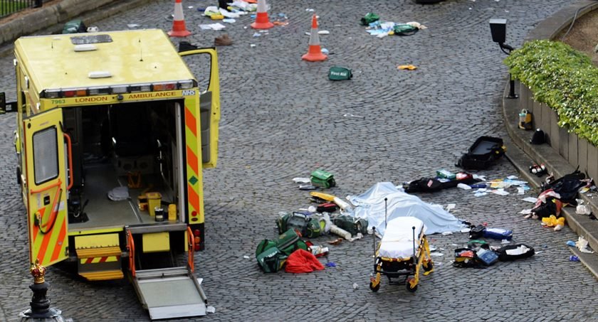 Polícia confirma 5ª morte em ataque de Londres; veja o que se sabe