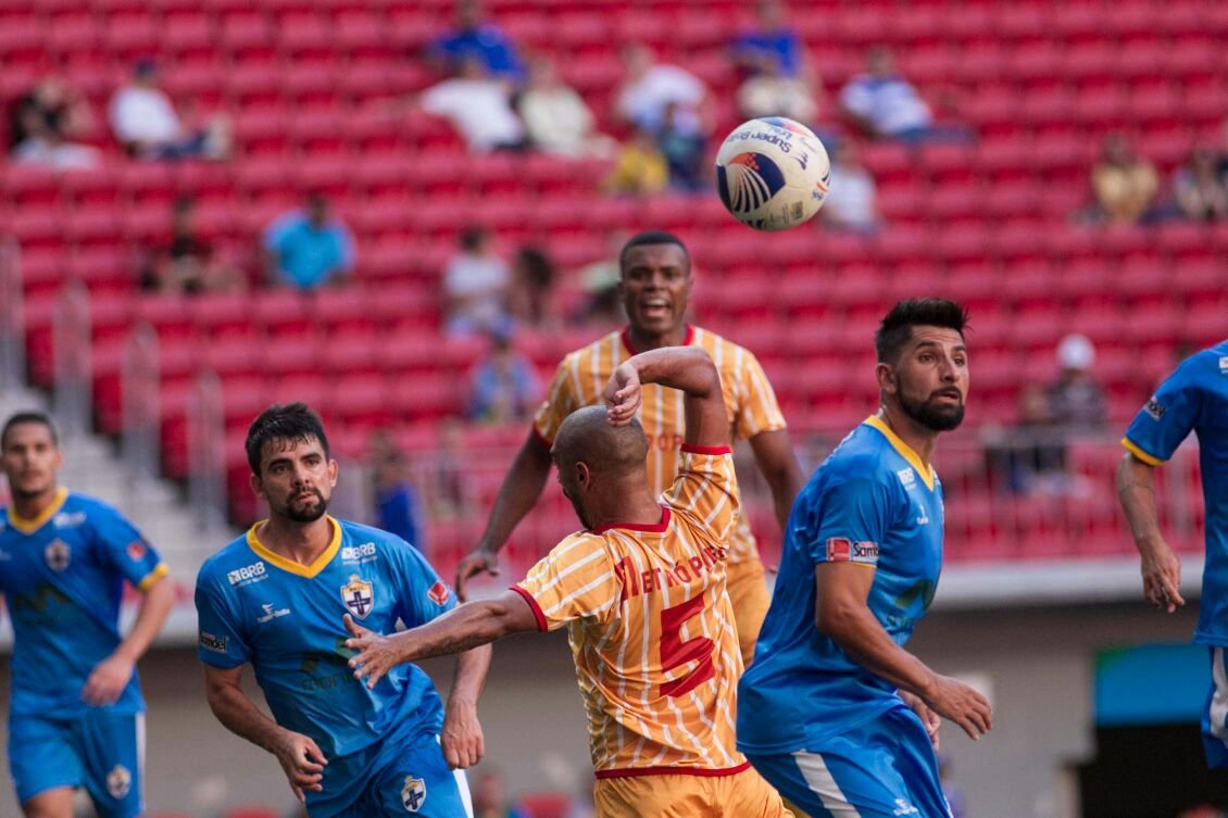 Real e Brasiliense duelam no Mané Garrincha