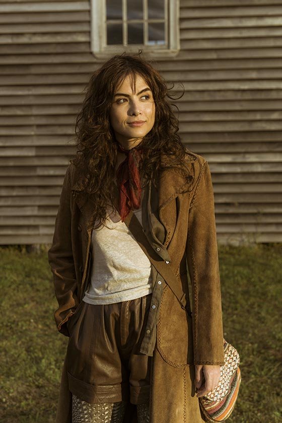 Nude de Sophie Charlotte rouba cena na estreia de “Os Dias Eram Assim