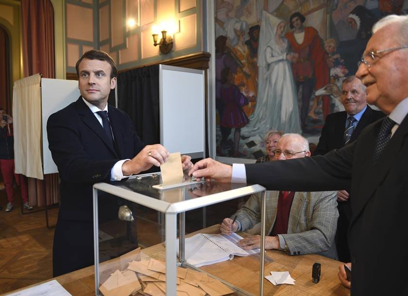 França tem 28% de comparecimento às urnas, abaixo de eleição passada