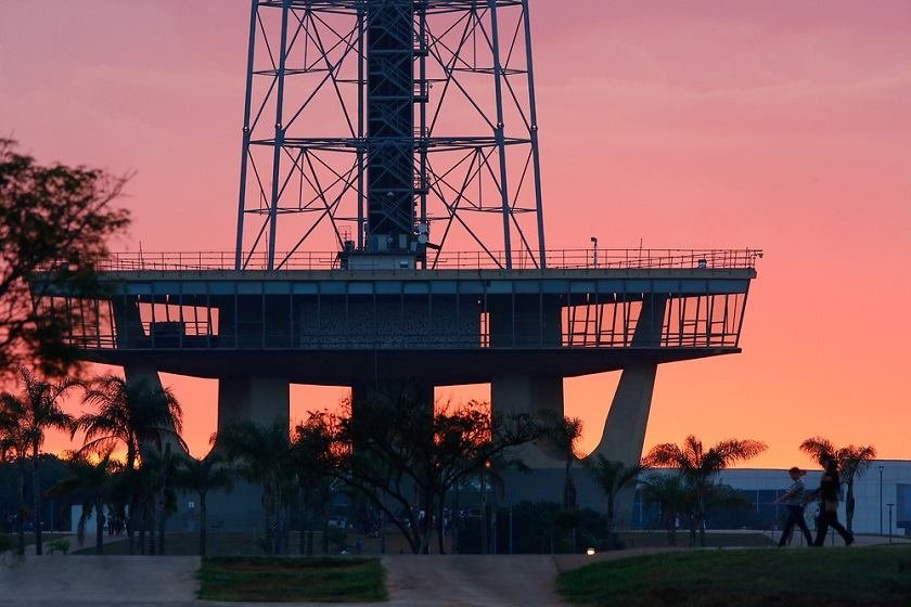 Fim de tarde na Torre de TV em Brasília - Brasília(DF), 12/05/2017