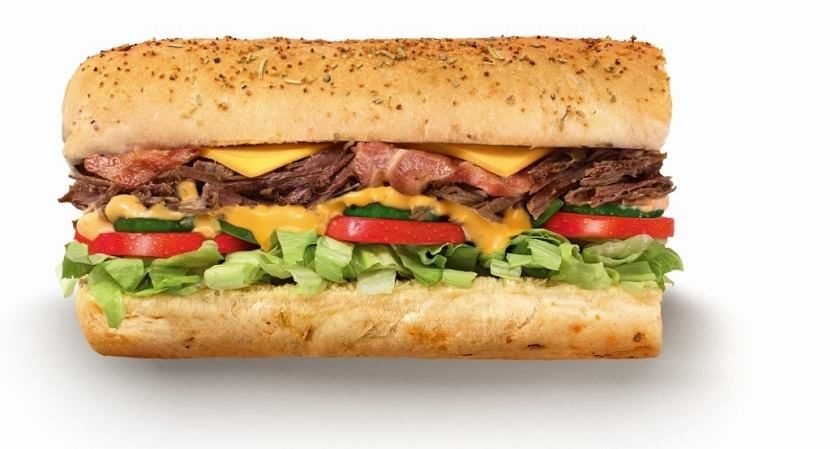 Subway lança o Beef Bacon Chipotle, sanduíche de 