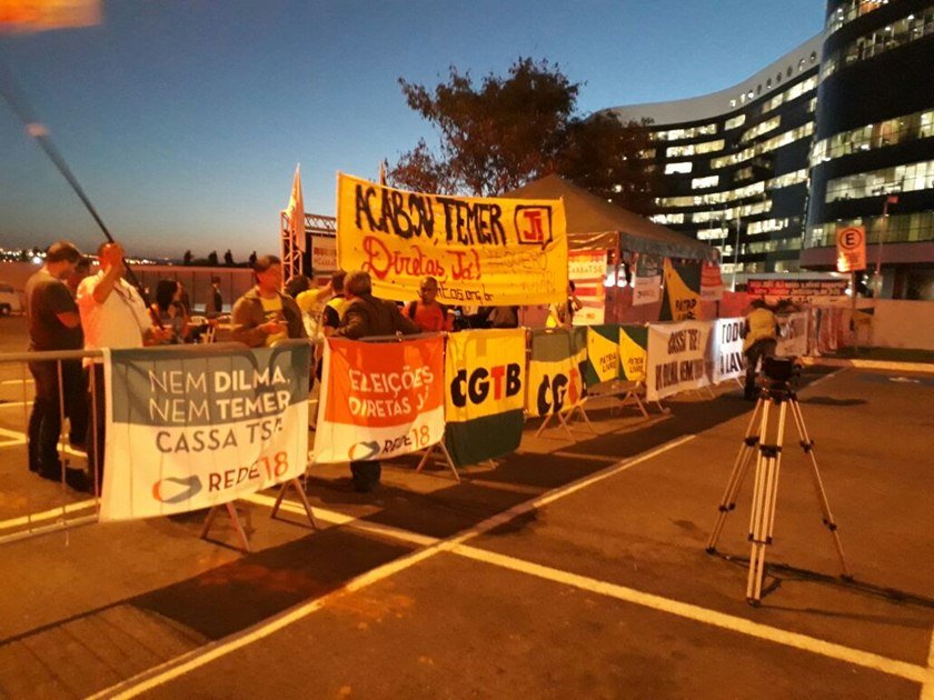 protesto contra dilma-temer