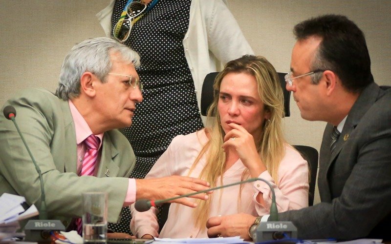 raimundo ribeiro, celina leão e bispo renato