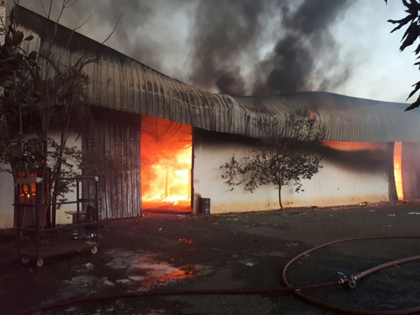 incêndio em galpão luziânia