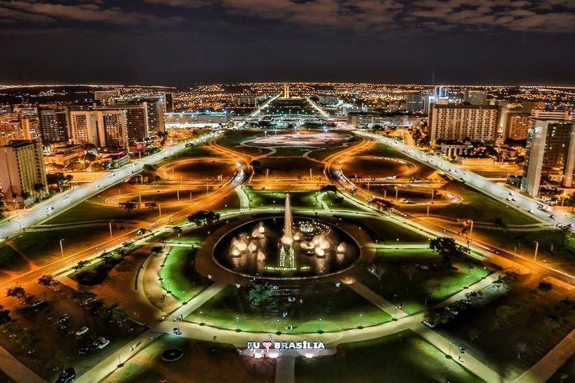 O mais genial monumento de Brasília fica a 1.171 metros de altitude
