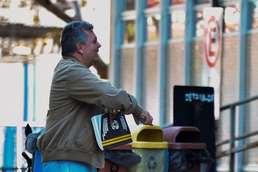 Fraga tem carteira suspensa pelo Detran e faz curso de 