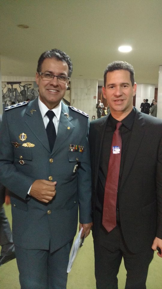 João Wilson Costa Sampaio e o deputado capitão augusto
