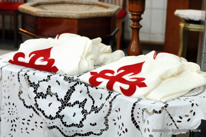 Investigados por exorcismo, Arautos do Evangelho