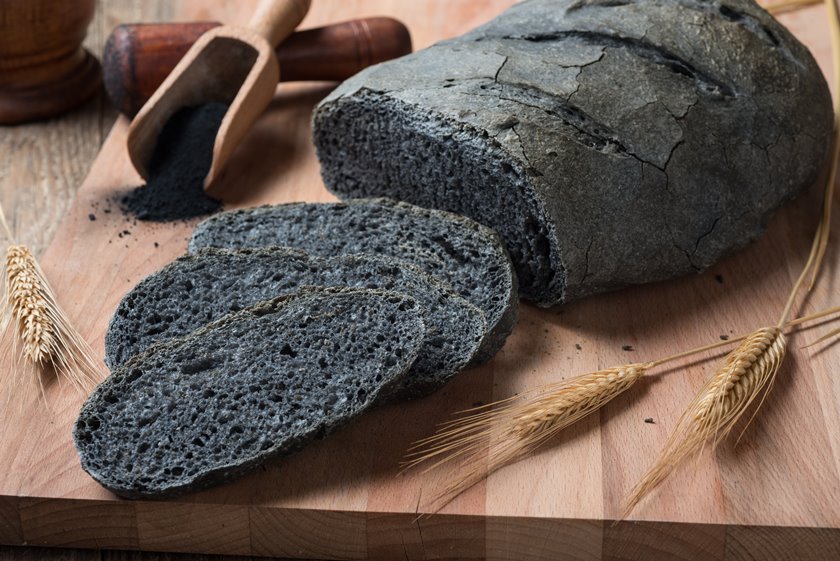 Activated carbon bread – pane carbone vegetale