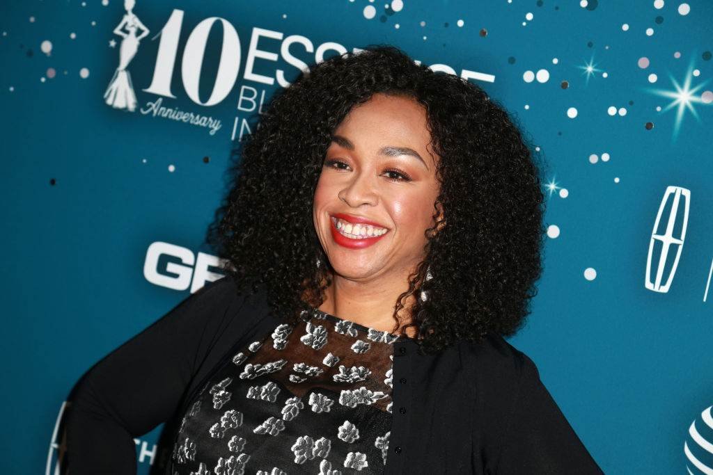 shonda rhimes Essence Black Women In Hollywood Awards – Red Carpet