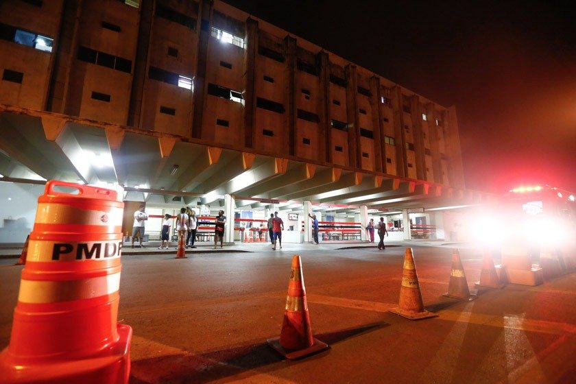 Hospital de Base noite