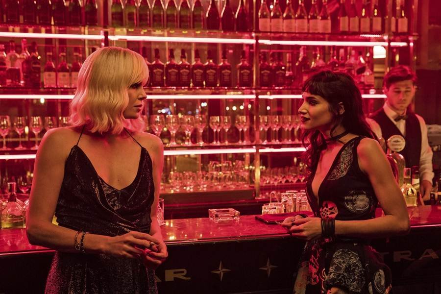 sofia boutella atomic-blonde-charlize-theron1 sofia boutella