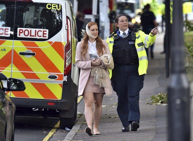 Sobreviventes Relatam Pânico E Correria Em Ataque No Metrô De Londres