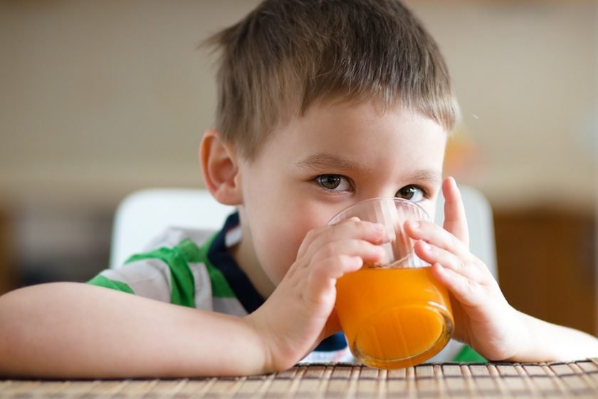 Resultado de imagem para MENINO MELHORA DO AUTISMO COM DIETA LIVRE DE GLÃTEN E LATICÃNIOS