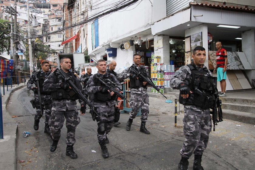 militares-ocupam-Rocinha
