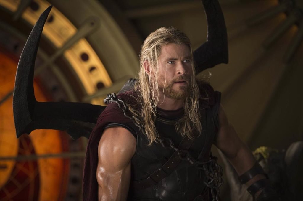 Chris Hemsworth diz que será o Thor até ser expulso pela Marvel