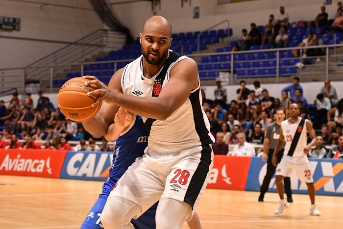 lucas mariano - joão pires lnb