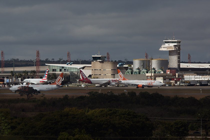 Aviões em Aeroporto de Brasília