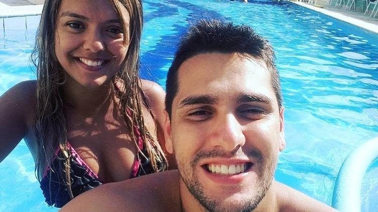 felipe-ribeiro-garante-que-a-mulher-nao-ficou-com-ciumes-dos-elogios-das-fas-de-bruna-marquezine-1510057340252_v2_750x421