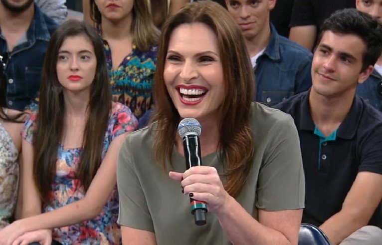 Laura Muller confessa que não aguenta mais uma atitude ousada dos fãs -  Metrópoles