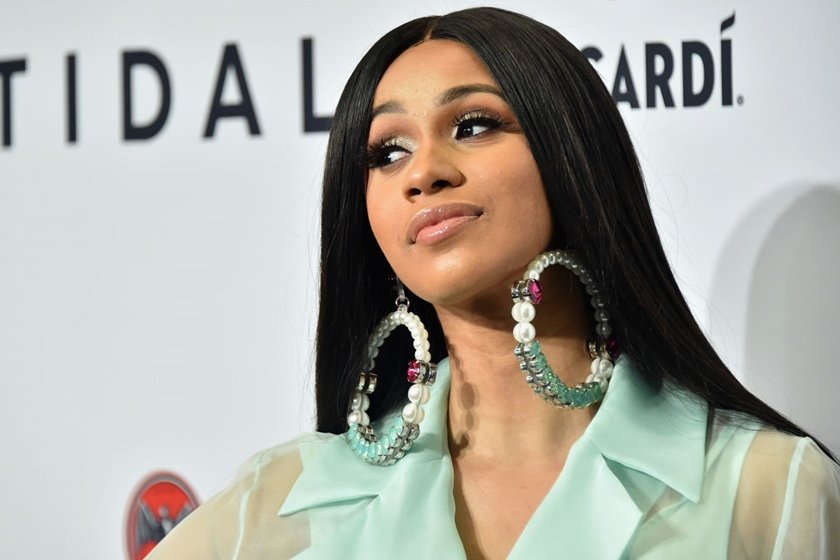 Rapper Cardi B Revela Que Está Grávida Pela Primeira Vez